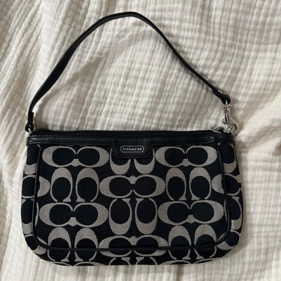 Coach Black and Gray Signature Jacquard Shoulder Bag - Picture 1 of 5